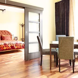  Апартаменты Lovely Funky Flat Near Royal Park