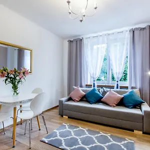  Апартаменты Clicktheflat Avenue Place